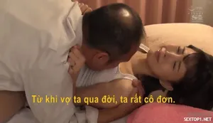 Mây mưa cùng chị chủ thầu vú to lồn không lông