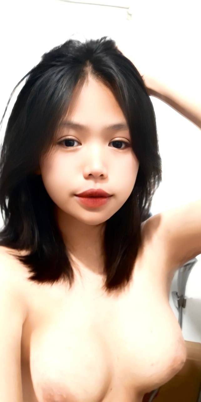 Em học sinh chịch nhau trên xe với người lạ